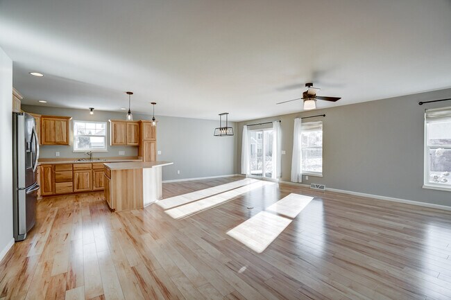 Building Photo - 9121 Weatherstone Rd