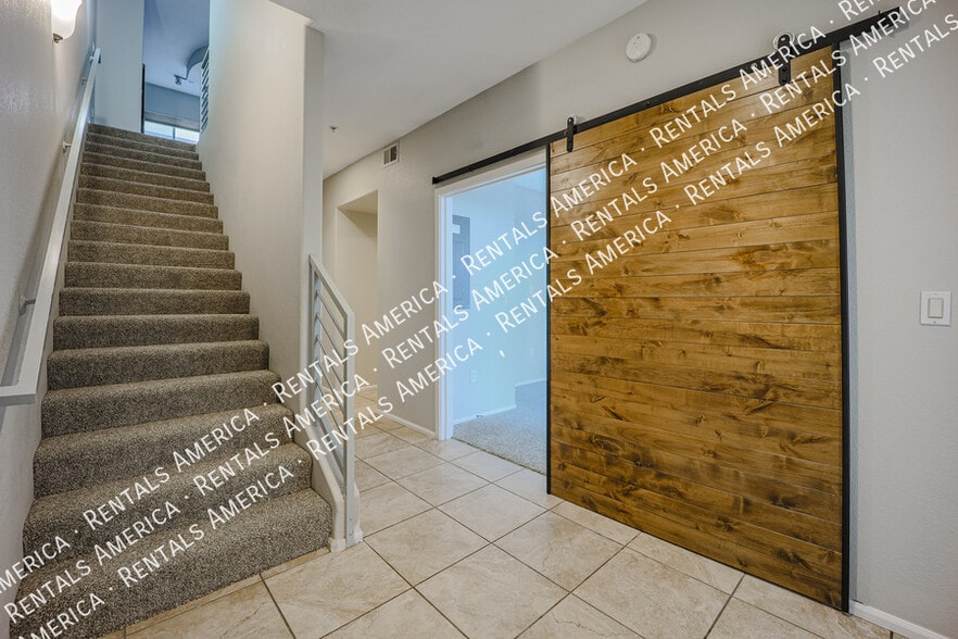 Building Photo - 6745 N 93RD Ave