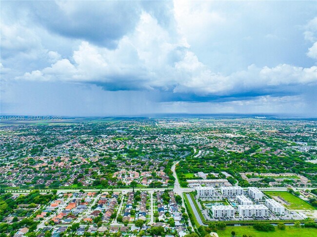 Building Photo - 9614 SW 134th Ct