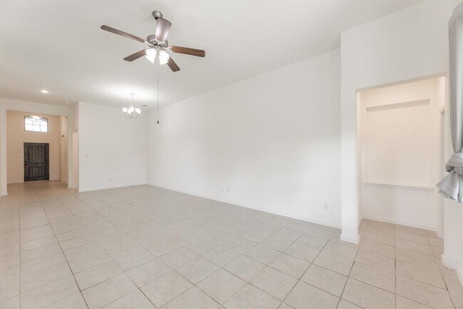 Building Photo - 11810 Apple Harvest Ln