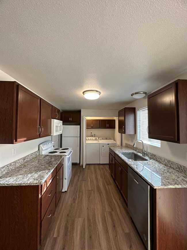 Building Photo - 10402 107th Ave SW