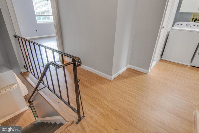 Building Photo - 306 Kidwelly Ct