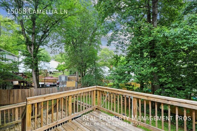 Building Photo - 15058 Camellia Ln