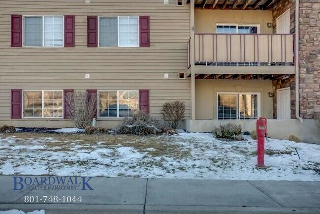 Building Photo - 1529 Westbury Way