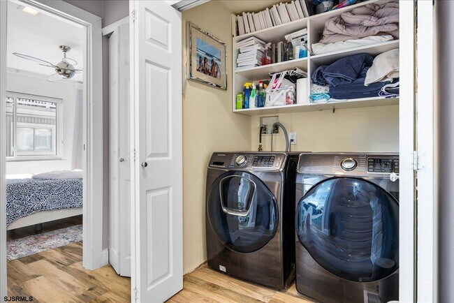 Building Photo - 9616 Pacific Ave