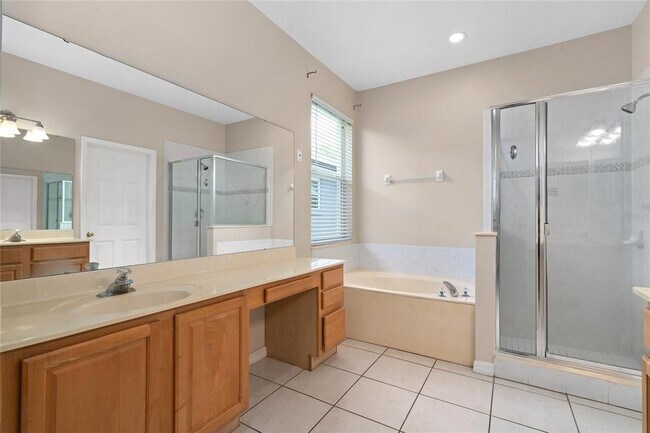 Building Photo - 13821 Amberleigh Rd
