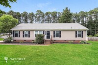 Building Photo - 8100 Tam O'Shanter Dr