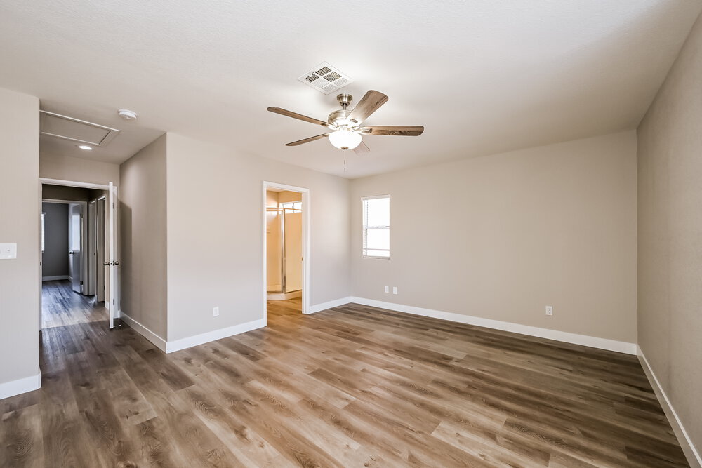 Building Photo - 5594 Calais Ct