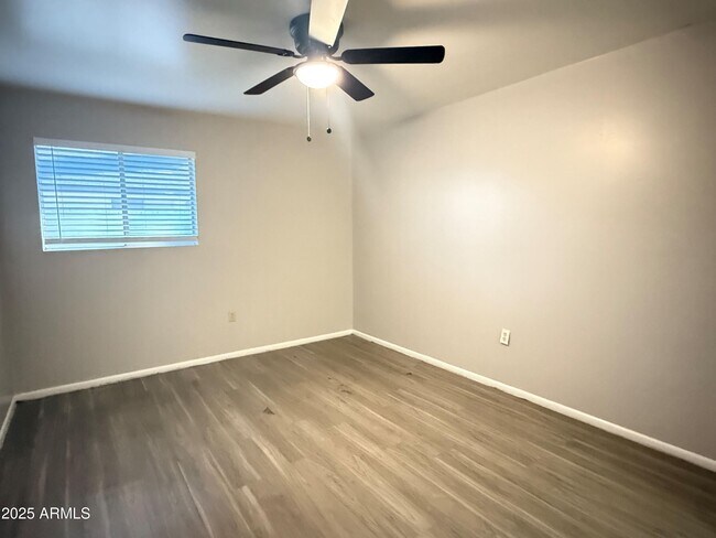 Building Photo - 4719 N 15th Ave