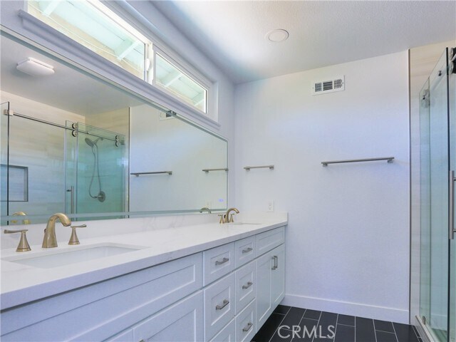 Building Photo - 22501 Cello Dr