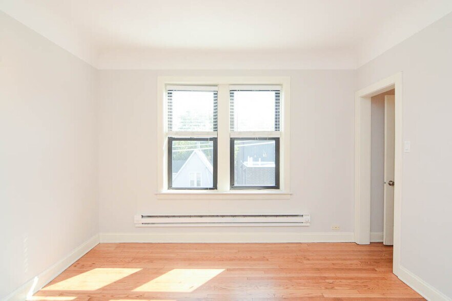 Building Photo - 2324 N Rockwell St