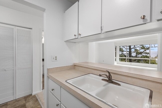 Building Photo - 95 Red Rock Way