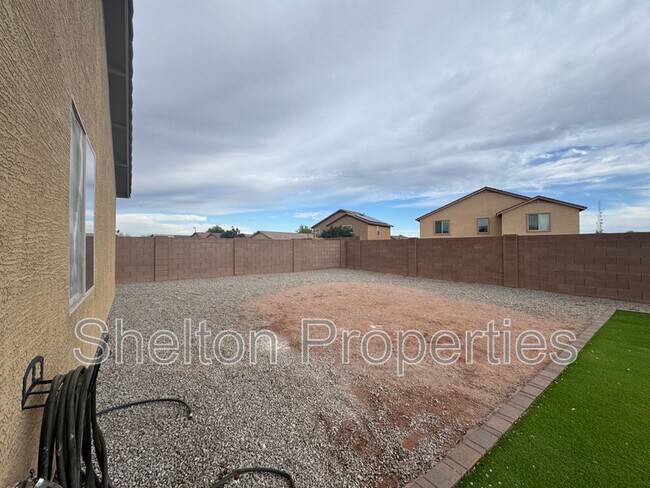 Building Photo - 25179 W Maldonado Dr