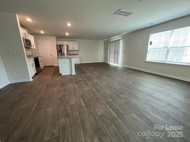 Building Photo - 2118 Allium Dr