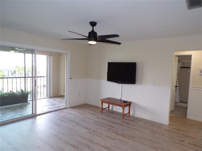 Building Photo - 1335 Mineo Dr