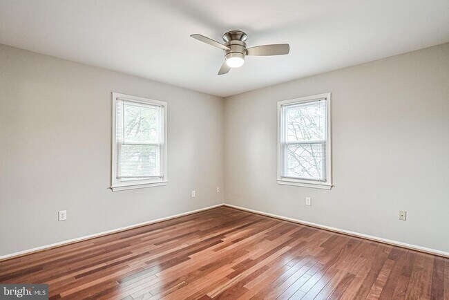 Building Photo - 5572 Kendrick Ln