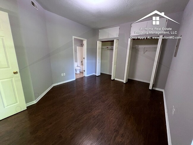 Building Photo - 997 Boulder Ct