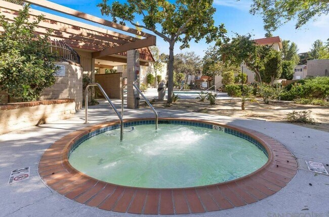 Building Photo - 6871 Alvarado Rd