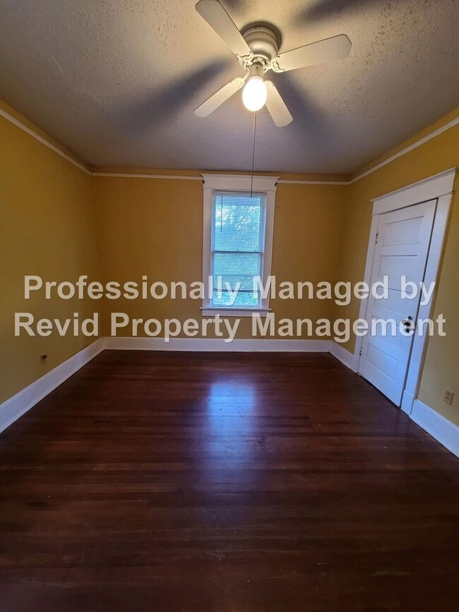 Building Photo - First Month Free on a 13-Month Lease