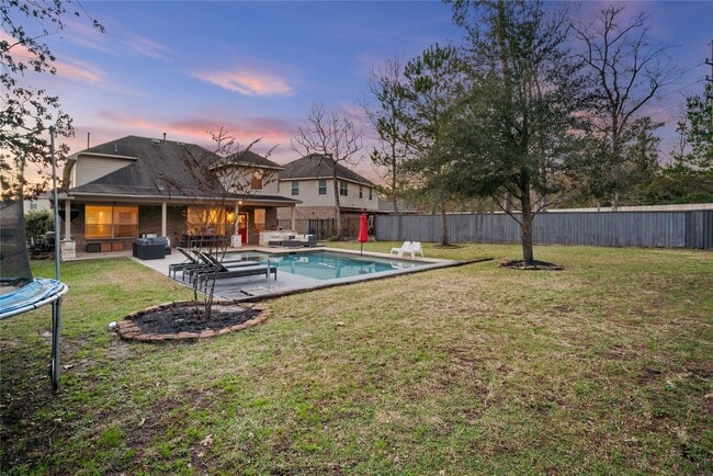 Building Photo - 131 N Hawkhurst Cir