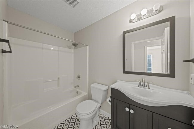 Building Photo - 2547 Wyndgate Ct