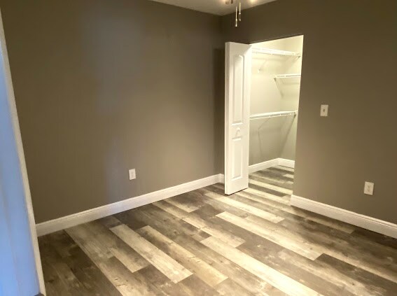 Building Photo - 2850 N Oakland Forest Dr