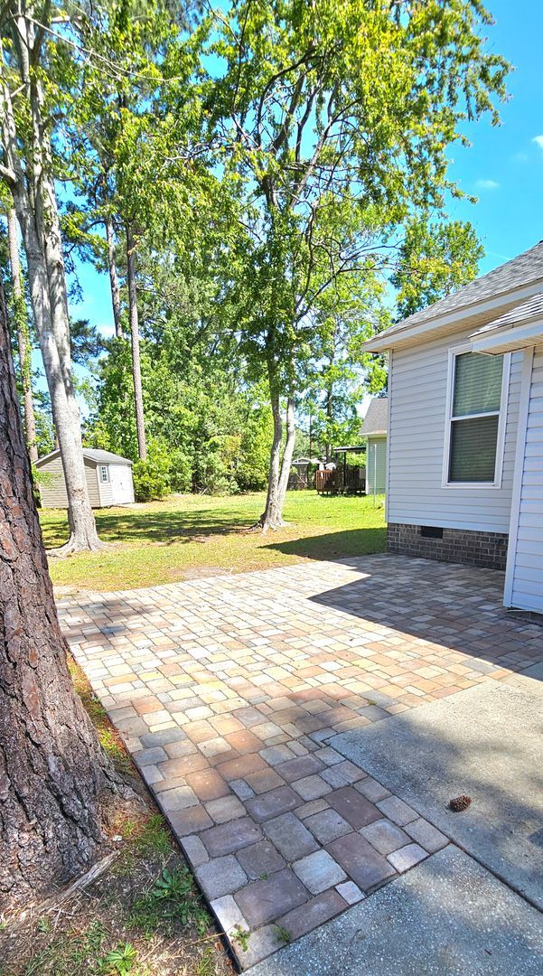 Building Photo - No HOA! Peaceful Cul-de-Sac Living with Ou...