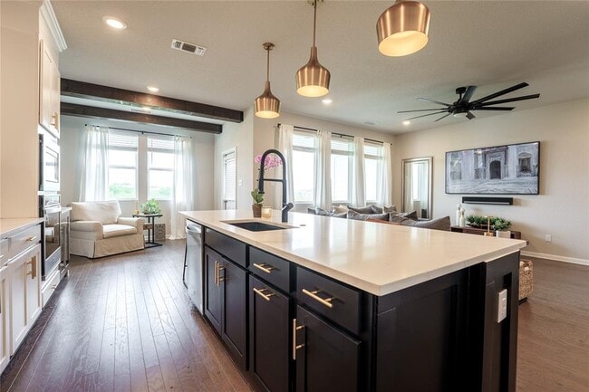 Building Photo - 17600 Penfolds Dr