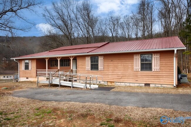Building Photo - 195 AL-79