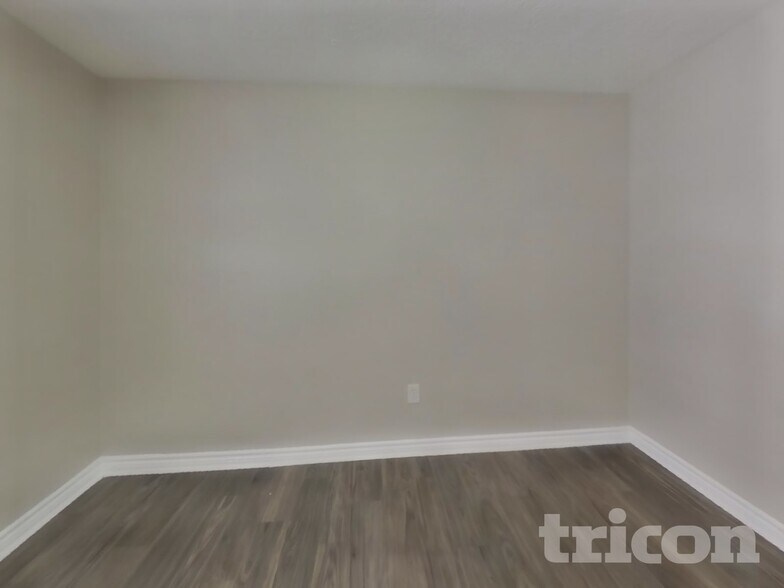 Building Photo - 3522 Tangerine St