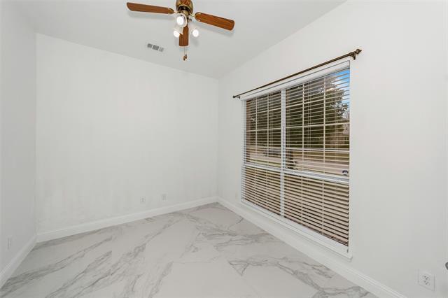 Building Photo - 9872 Bradford Grove Dr