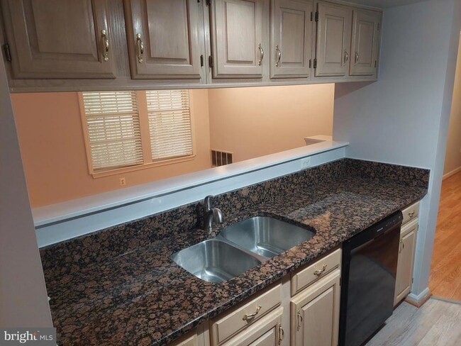 Building Photo - 13107 Briarcliff Terrace