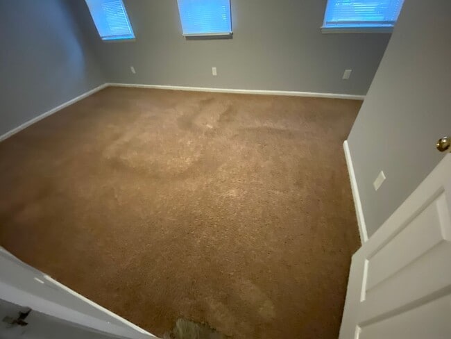 Building Photo - 3 Bedroom 2.5 Bath 2 car garage Fully updated home for rent in Gibsonville with  Granite counter ...