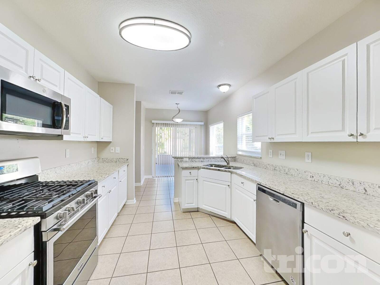 Building Photo - 6137 Skylarkcrest Dr