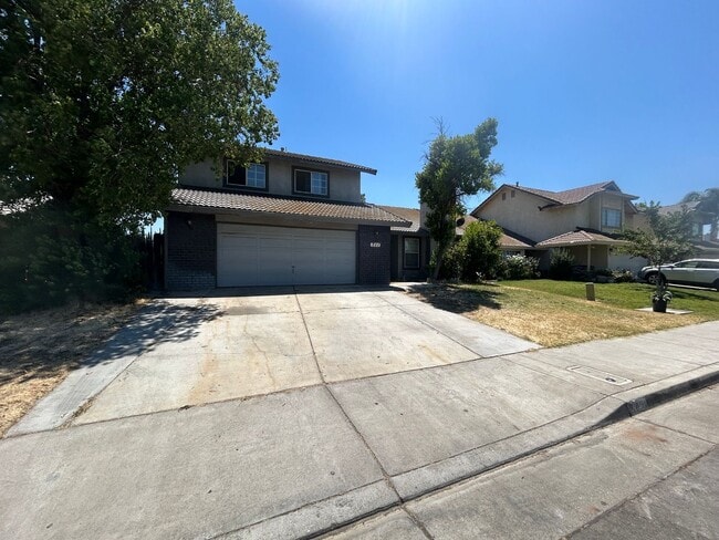 Building Photo - 711 Driftwood Ave