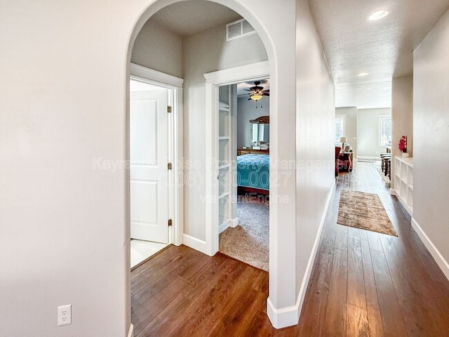 Building Photo - 9753 W Wildbranch Dr