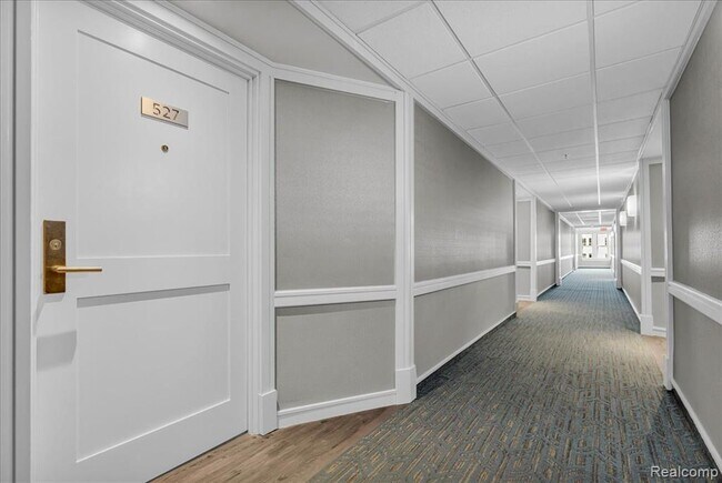 Building Photo - 411 S Old Woodward Ave