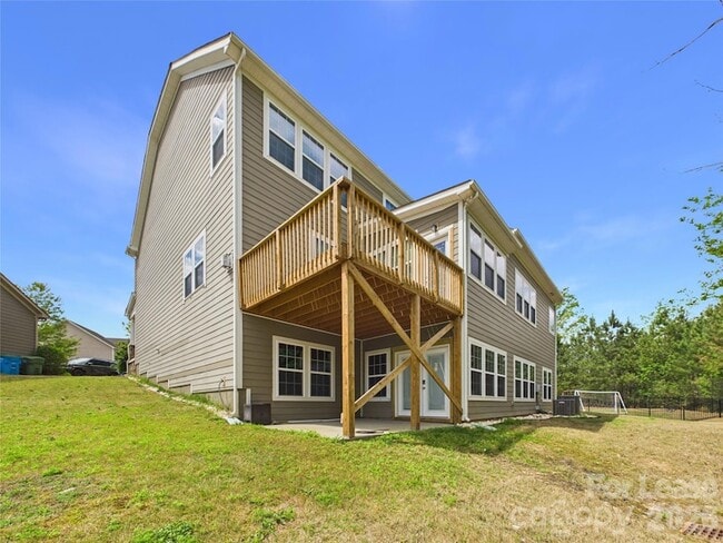 Building Photo - 1379 Corey Cabin Ct