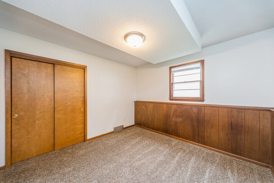 Building Photo - 8416 Airline Ave