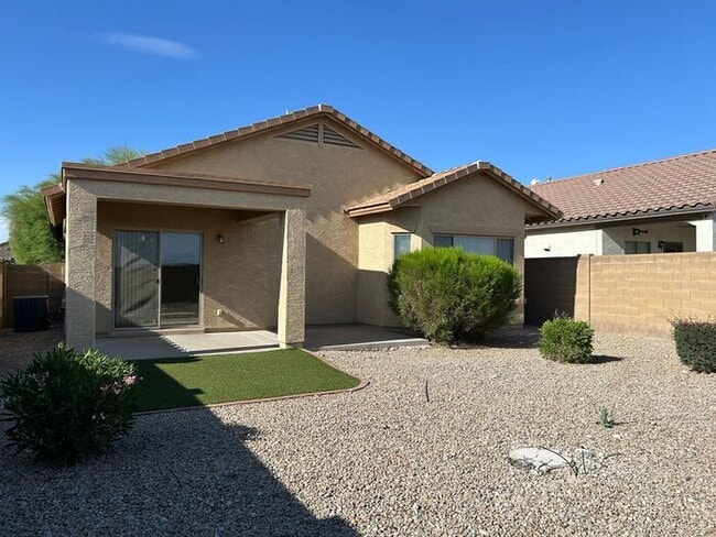 Building Photo - 7635 W Springfield Wy