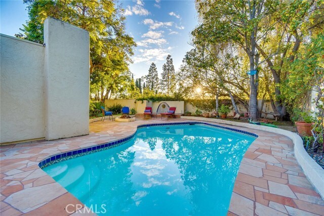 Building Photo - 31171 Paseo Acacia