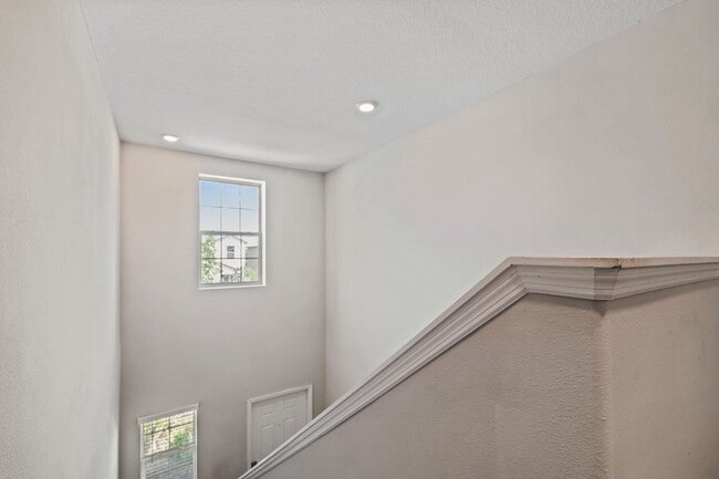 Building Photo - 7205 Ronnie Gardens Ct