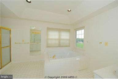 Building Photo - 2123 Queensguard Rd
