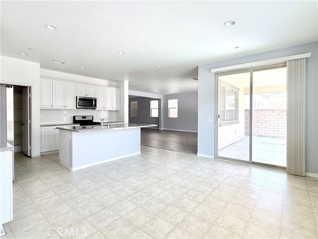 Building Photo - 3947 Trinitas Wy