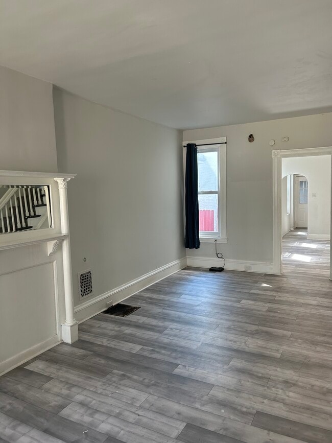 Building Photo - 1034 N 12th St