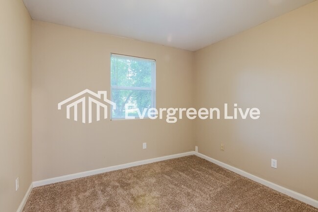 Building Photo - 114 S Sheridan Ave