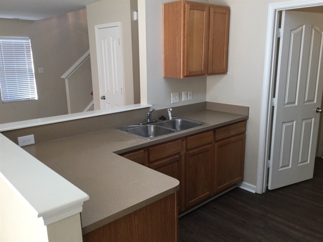 Building Photo - 5432 Wyalong Dr