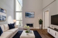 Building Photo - 935 La Posada Dr