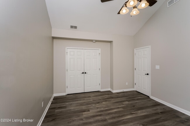 Building Photo - 13024 Bessels Blvd