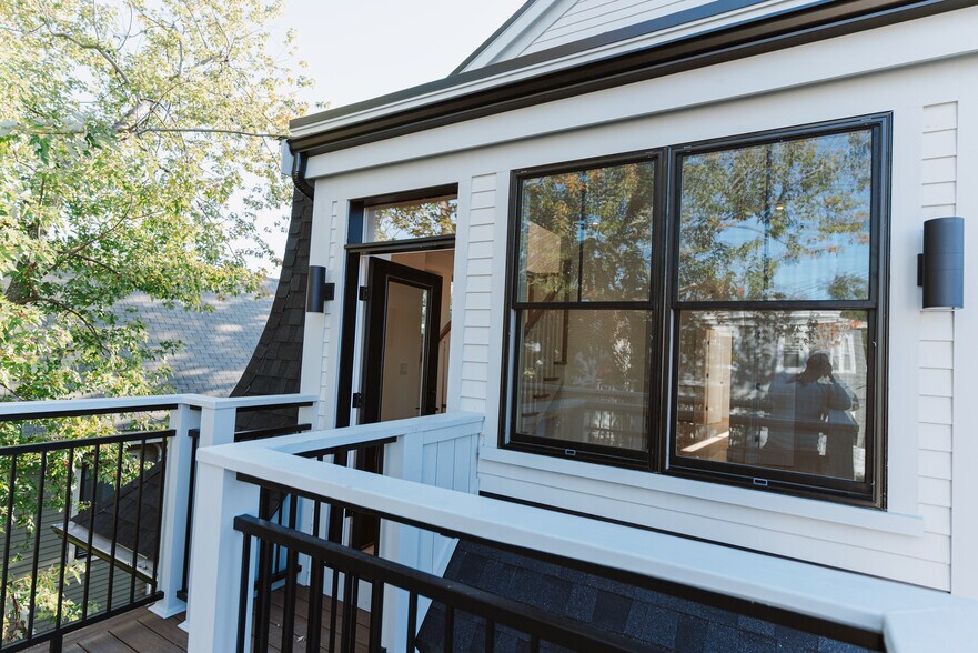 Building Photo - 5 Thurston St